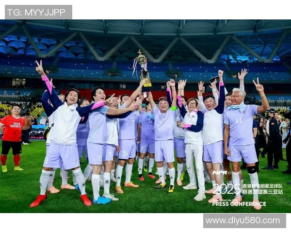 足球明星最新动态揭秘他们在赛场内外的精彩表现与慈善活动